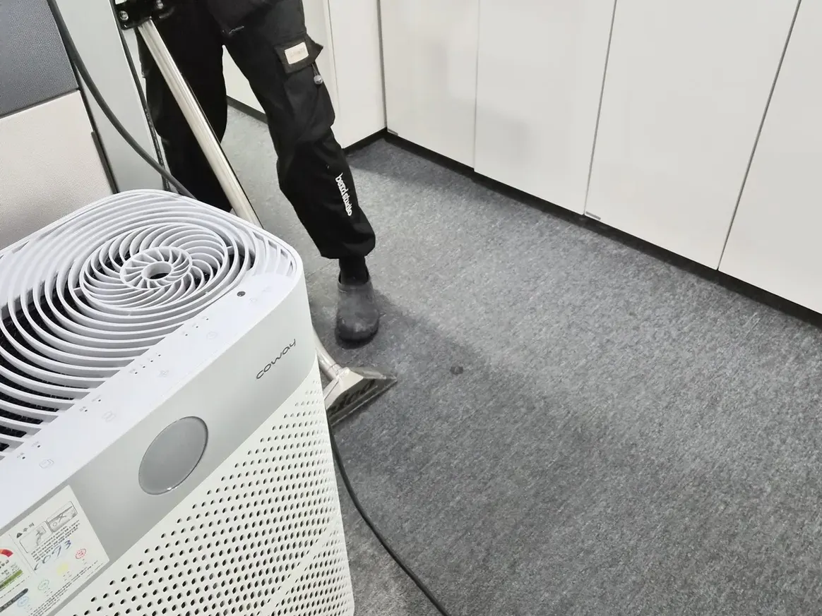 임실군 신평면 사업장 로비·복도 카페트 바닥 위생청소 사례 - 행진크린